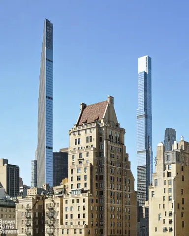 $995,000 | 27 East 65th Street, Unit 11D | Lenox Hill