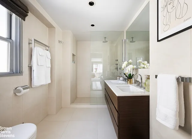 $995,000 | 27 East 65th Street, Unit 11D | Lenox Hill