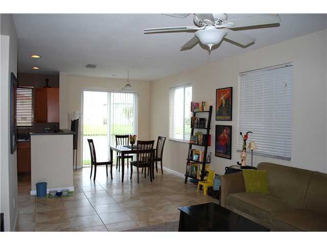 3105 Laurel Ridge Circle Riviera Beach, FL 33404 - Photo 7 of 25 Additional Photo