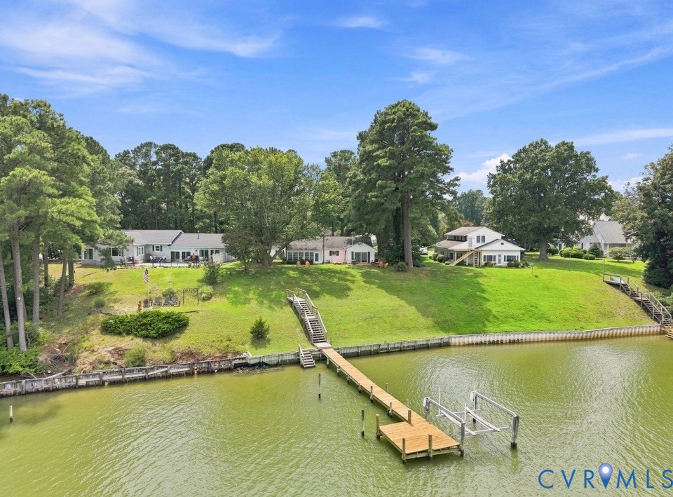 1700 Locust Grove Road Topping, VA 23169 - Photo 1 of 33 Front of cottage facing the water, cottage in the