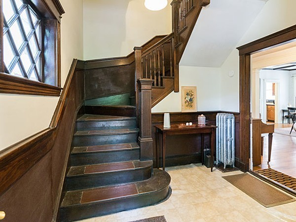 189 Rawson Road, Unit 1 Brookline, MA 02445 - Photo 4 of 20