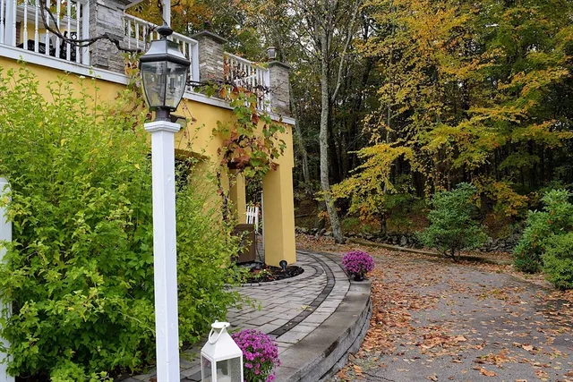 $1,499 | 85 Burlingame Road, Unit 1, Charlton, MA 01507