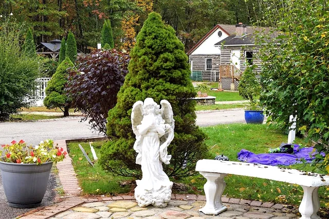 $1,499 | 85 Burlingame Road, Unit 1, Charlton, MA 01507