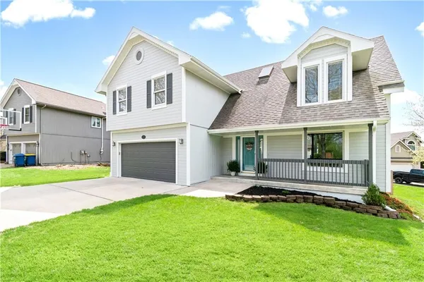 $390,000 | 1201 Aspen Drive, Smithville, MO 64089