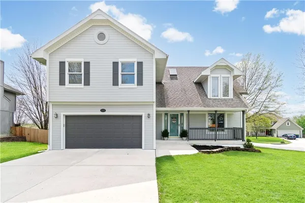 $390,000 | 1201 Aspen Drive, Smithville, MO 64089