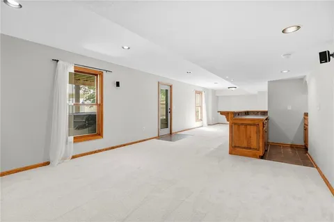 $390,000 | 1201 Aspen Drive, Smithville, MO 64089