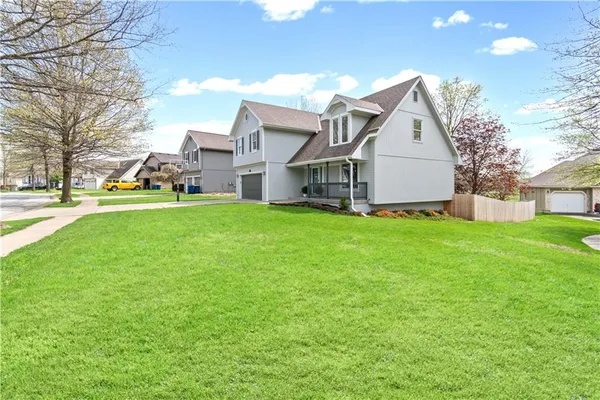 $390,000 | 1201 Aspen Drive, Smithville, MO 64089