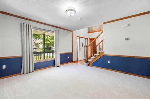$390,000 | 1201 Aspen Drive, Smithville, MO 64089