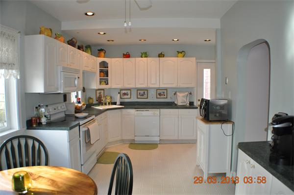 47 Brook Road Milton, MA 02186 - Photo 3 of 5 Gallery Image 3
