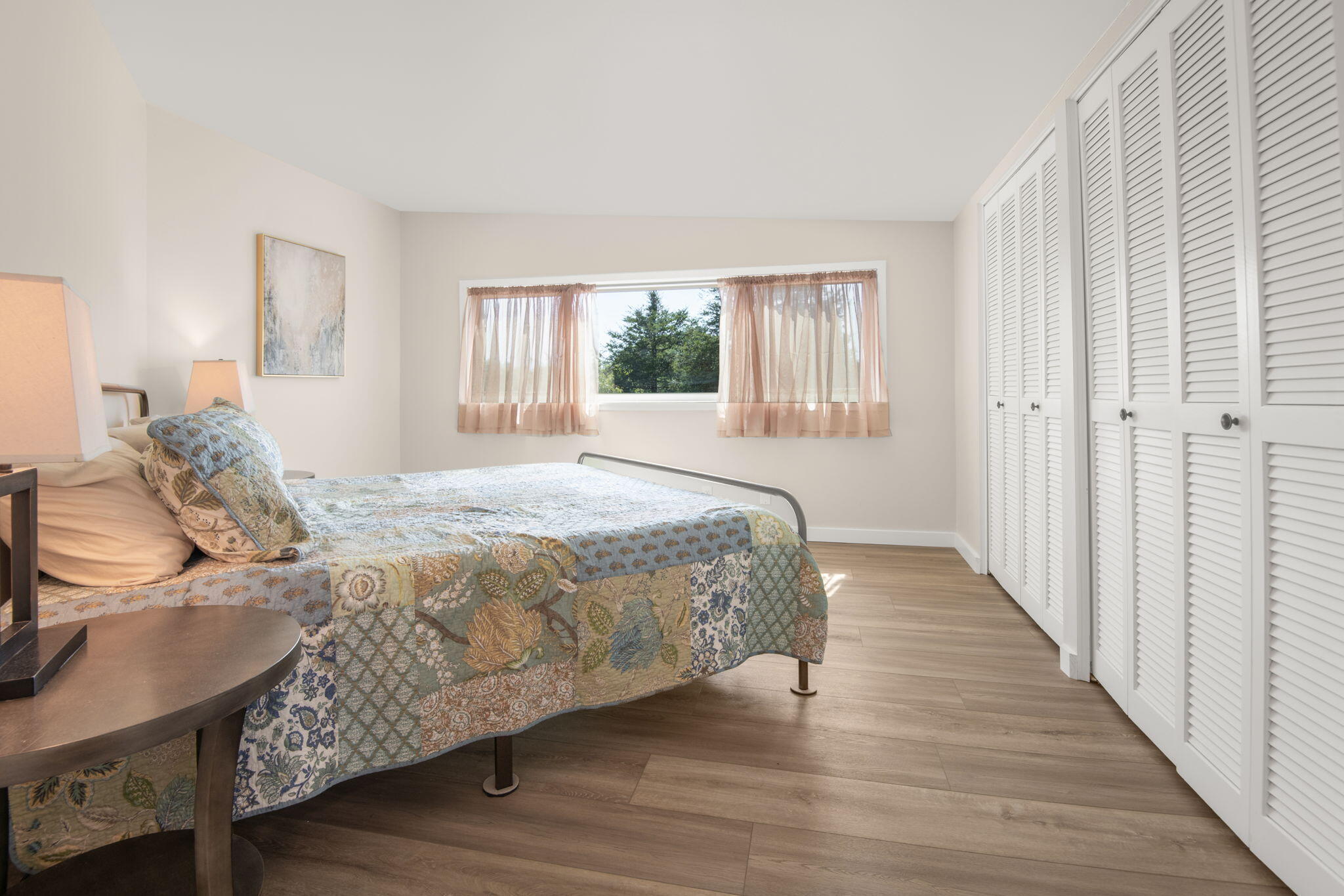 2401 Medcliff Road Santa Barbara, CA 93109 - Photo 16 of 25 Primary Bedroom