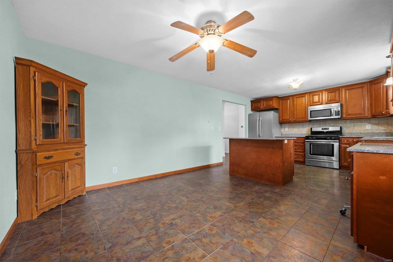 6201 Town Hall Road Belleville, IL 62223 - Photo 12 of 35 Gallery Image 12