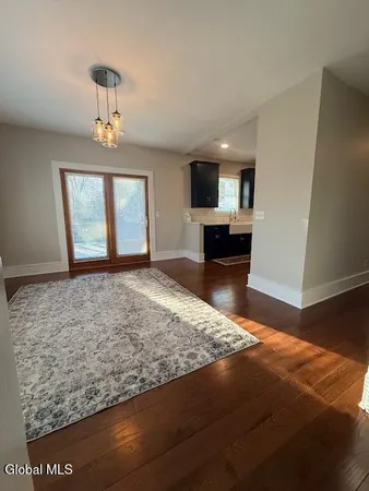 $3,200 | 226 North Greenbush Road, North Greenbush, NY 12180