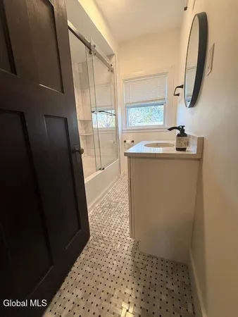 $3,200 | 226 North Greenbush Road, North Greenbush, NY 12180