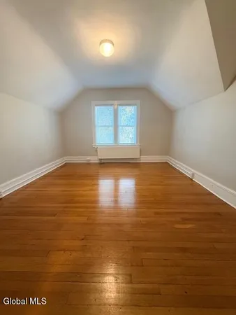 $3,200 | 226 North Greenbush Road, North Greenbush, NY 12180