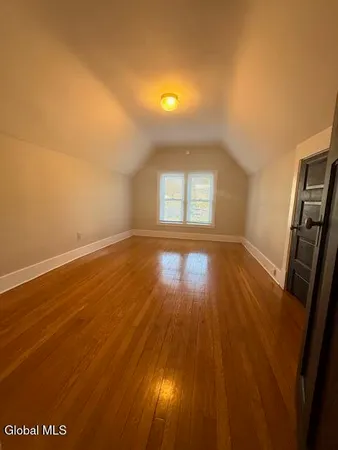 $3,200 | 226 North Greenbush Road, North Greenbush, NY 12180