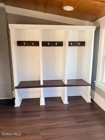 $3,200 | 226 North Greenbush Road, North Greenbush, NY 12180