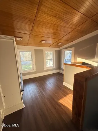 $3,200 | 226 North Greenbush Road, North Greenbush, NY 12180