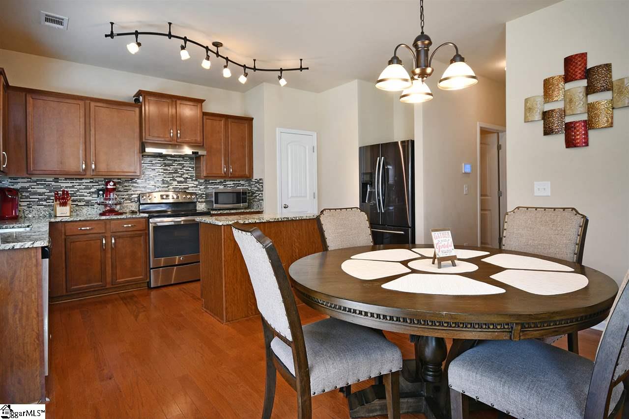 15 Shefleys Road Simpsonville, SC 29680 - Photo 5 of 36 Gallery Image 5