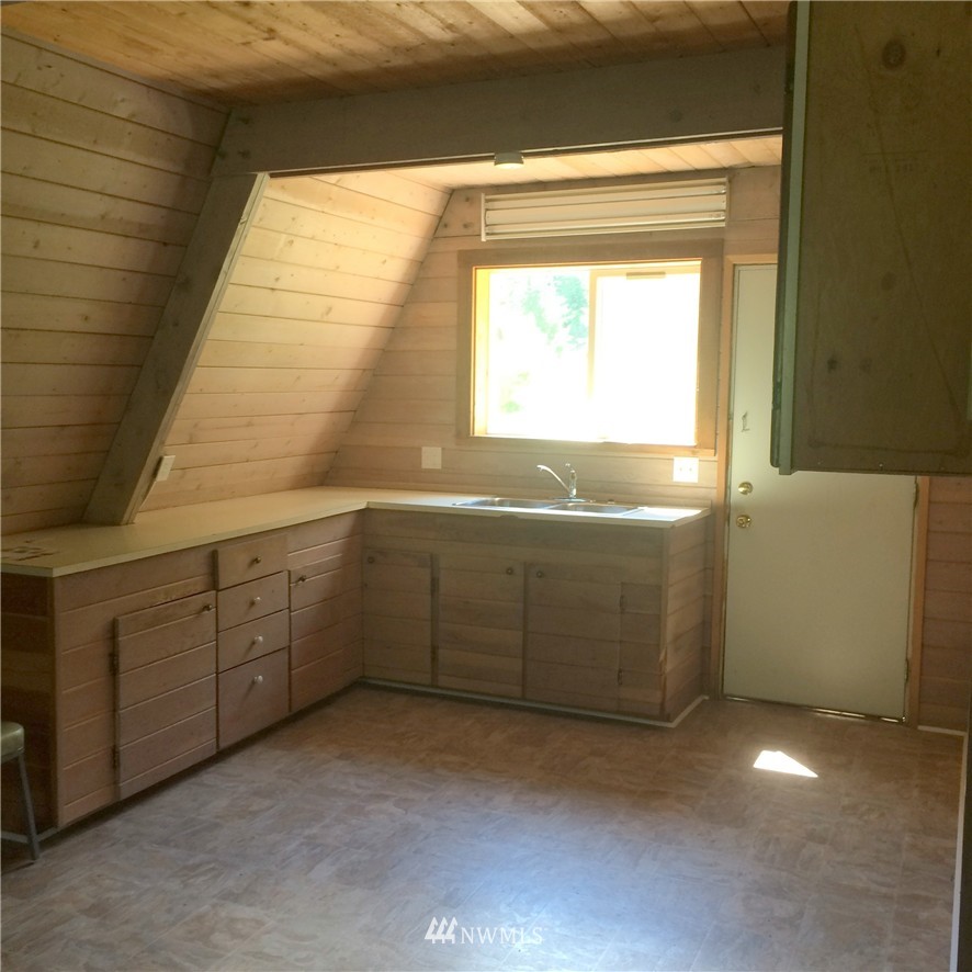 111 A Twisp River Road Twisp, WA 98856 - Photo 11 of 23 Gallery Image 11
