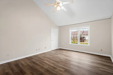 $220,000 | 221 Grassmire Drive, Clarksville, TN 37042