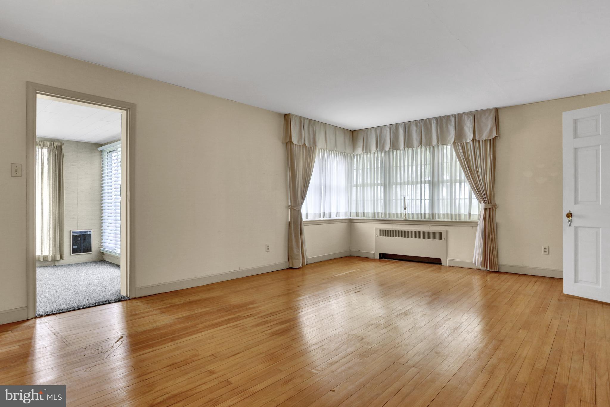 1300 Lorraine Road Reading, PA 19604 - Photo 4 of 28 Gallery Image 4