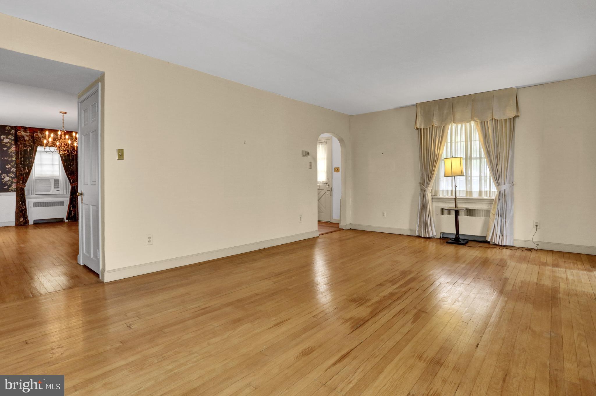 1300 Lorraine Road Reading, PA 19604 - Photo 5 of 28 Gallery Image 5