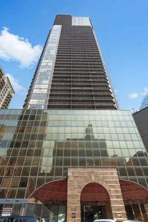 $2,400 | 10 East Ontario Street, Unit 904, Chicago, IL 60611