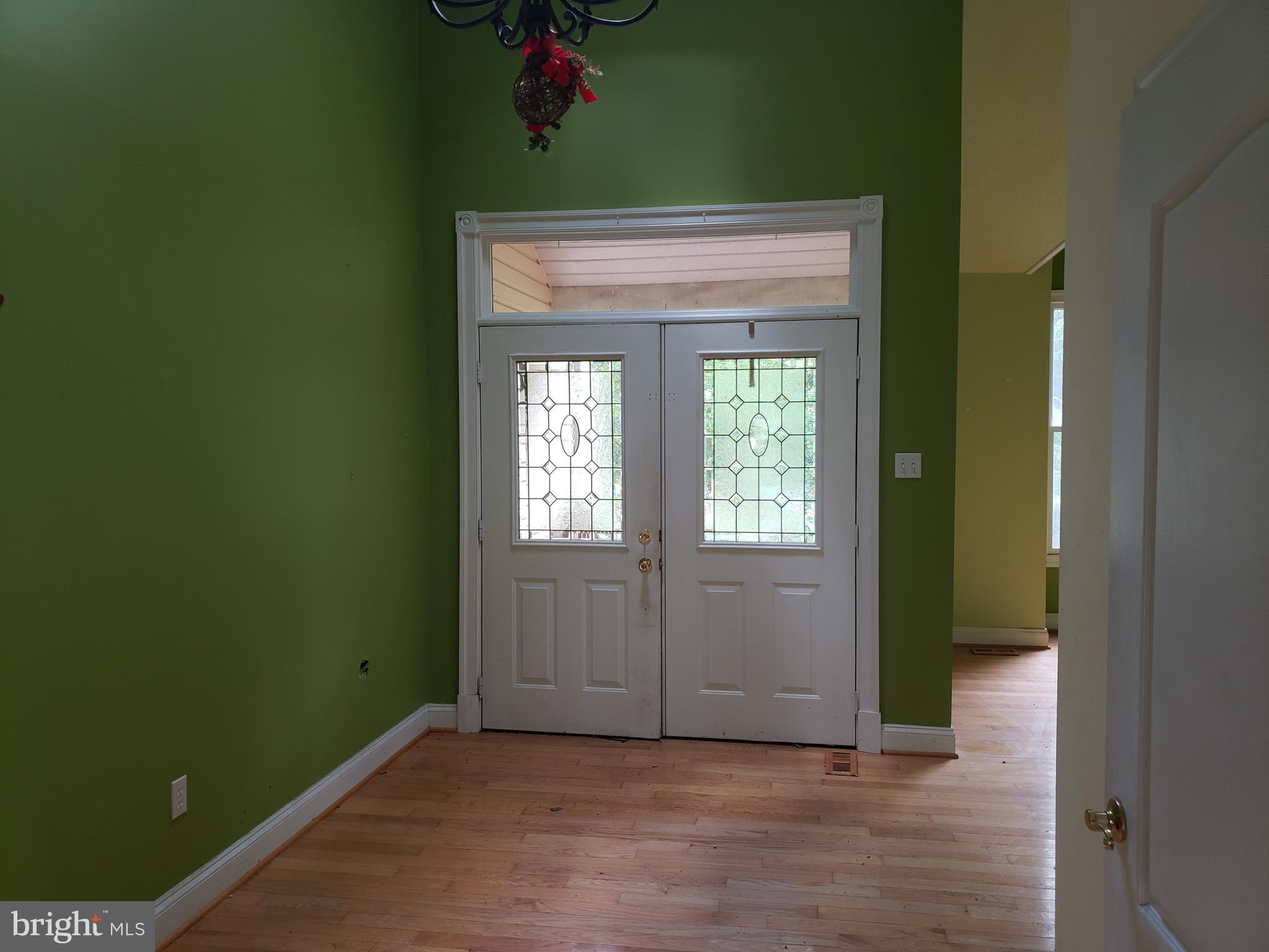 1303 Arnold Road Westminster, MD 21157 - Photo 11 of 53 2 STORY ENTRANCE FOYER