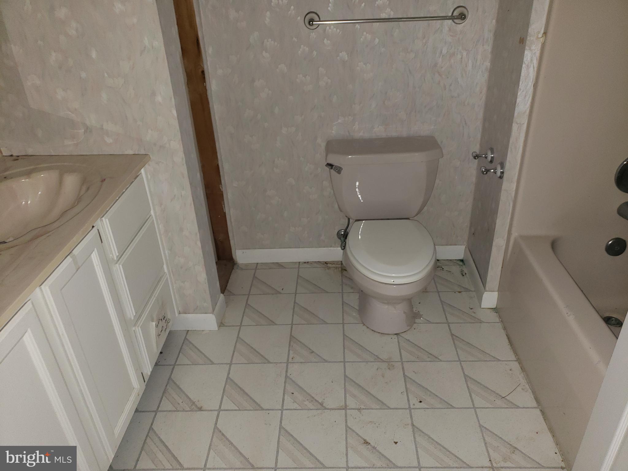 1303 Arnold Road Westminster, MD 21157 - Photo 45 of 53 FULL BATH - UPPER LEVEL 1