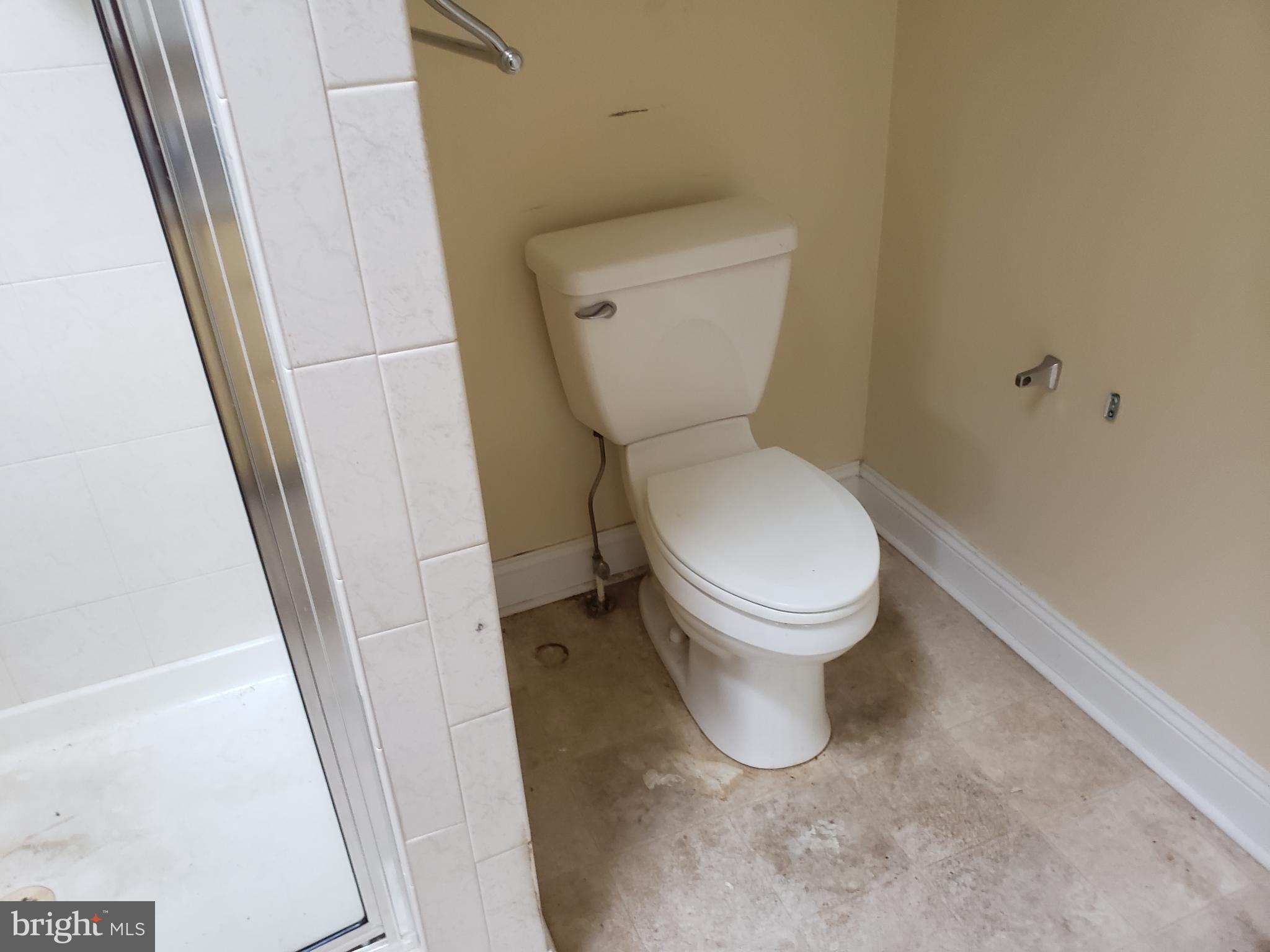 1303 Arnold Road Westminster, MD 21157 - Photo 51 of 53 BATH 1