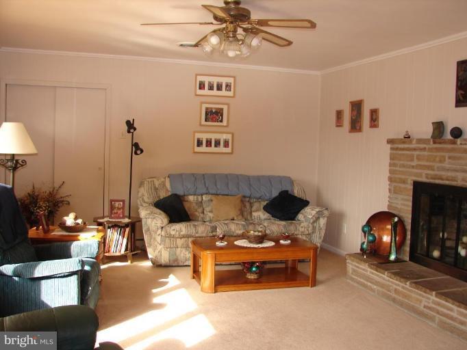 729 Nottingham Road Elkton, MD 21921 - Photo 3 of 30 Living Room
