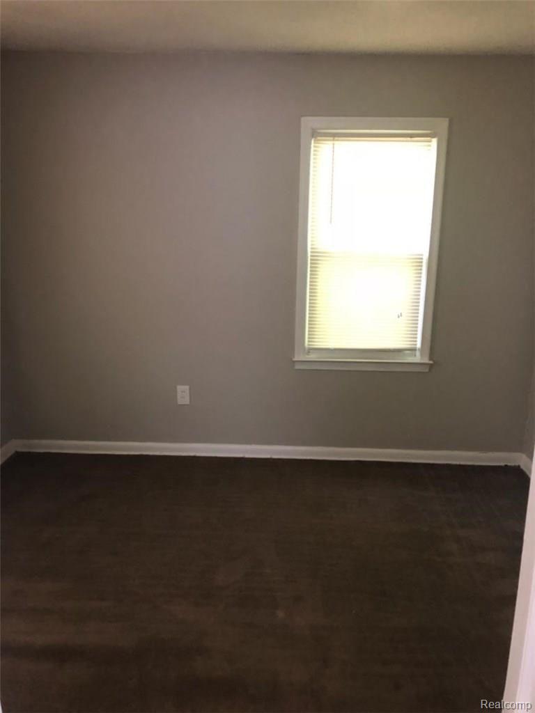 3733 Spruce Street Inkster, MI 48141 - Photo 7 of 10 19901.jpeg