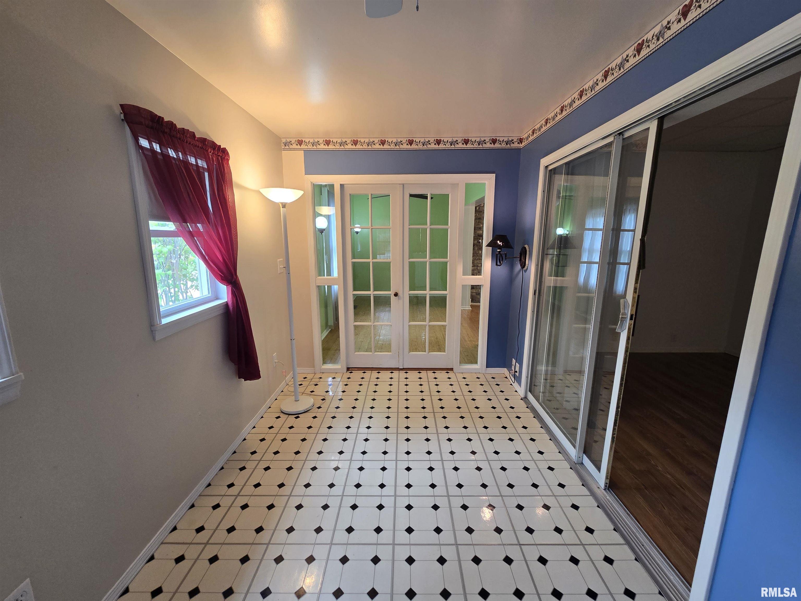 108 School Street Washington, IL 61571 - Photo 16 of 62