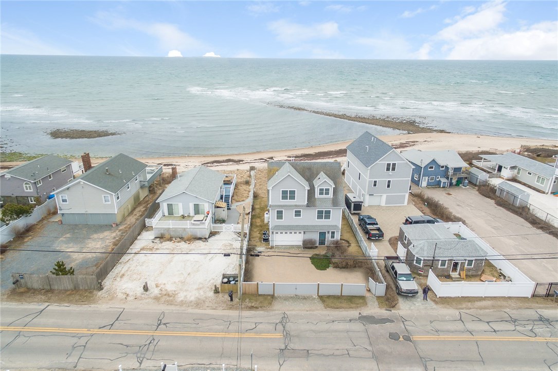 985 Matunuck Beach Road South Kingstown, RI 02879 - Photo 4 of 34 Gallery Image 4
