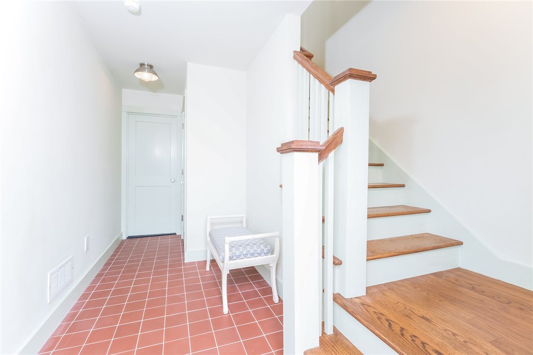 985 Matunuck Beach Road South Kingstown, RI 02879 - Photo 9 of 34 Gallery Image 9