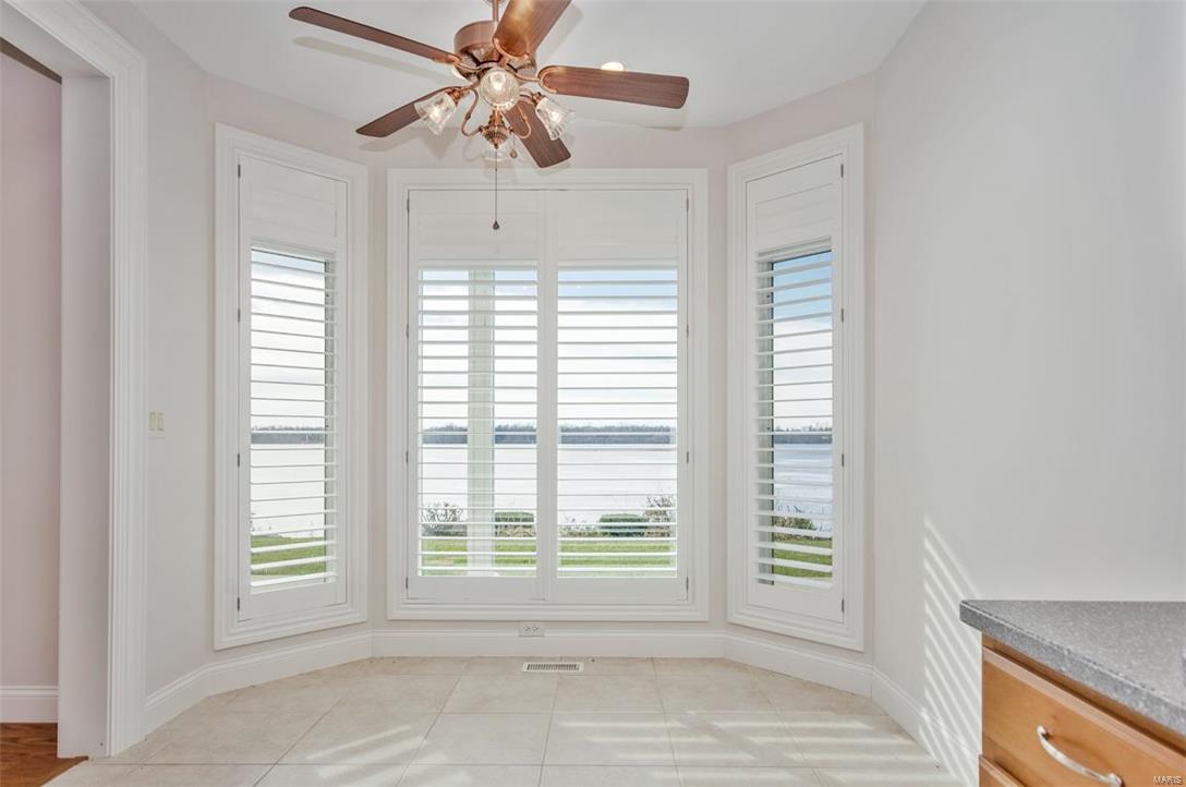 805 Wind Rivers Drive, Unit A Grafton, IL 62037 - Photo 8 of 32 Gallery Image 8