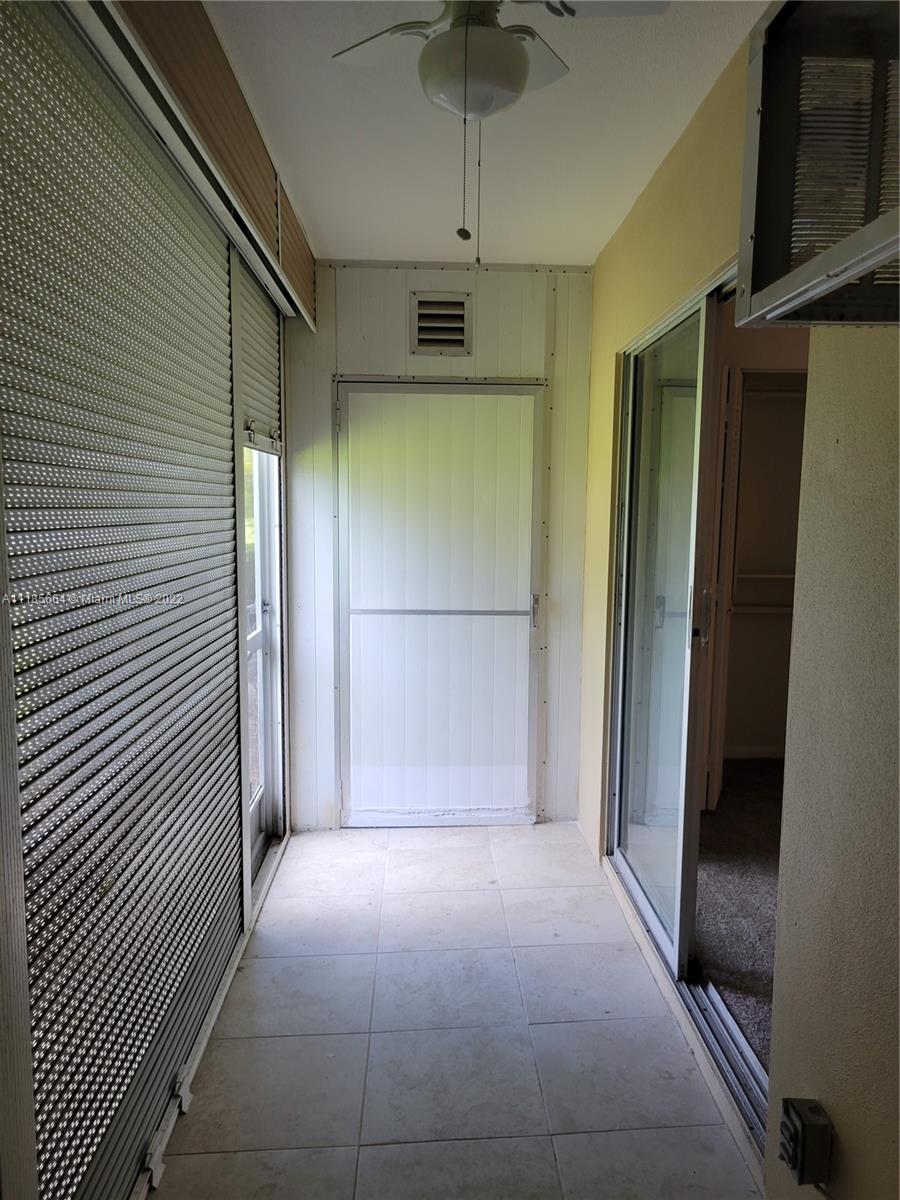 129 Brighton D, Unit 129 Boca Raton, FL 33434 - Photo 14 of 28 a view of entryway