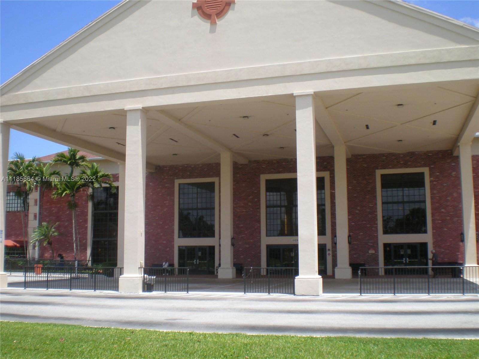 129 Brighton D, Unit 129 Boca Raton, FL 33434 - Photo 24 of 28 a view of a building front of house