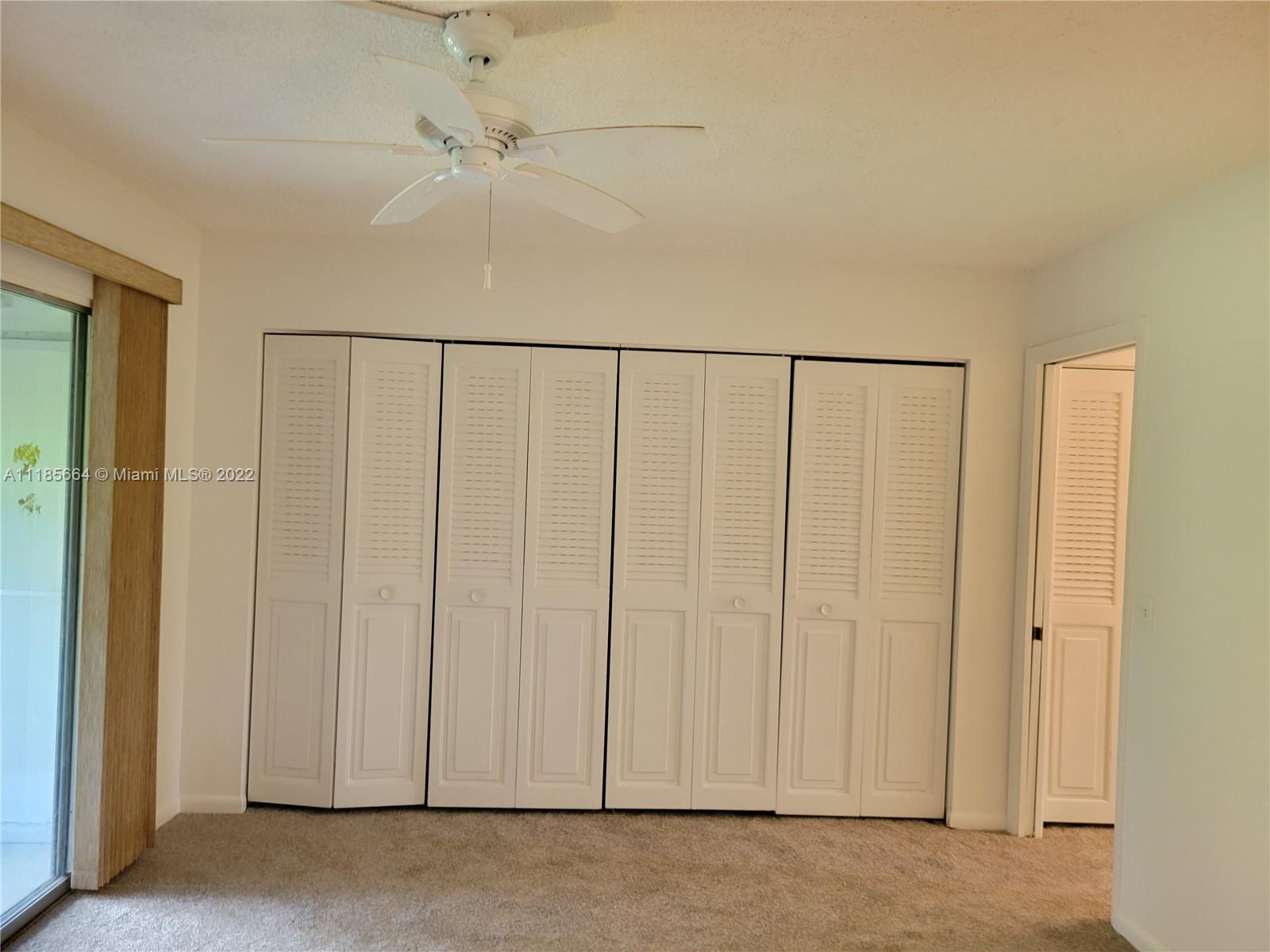 129 Brighton D, Unit 129 Boca Raton, FL 33434 - Photo 9 of 28 a view of a interior in the house