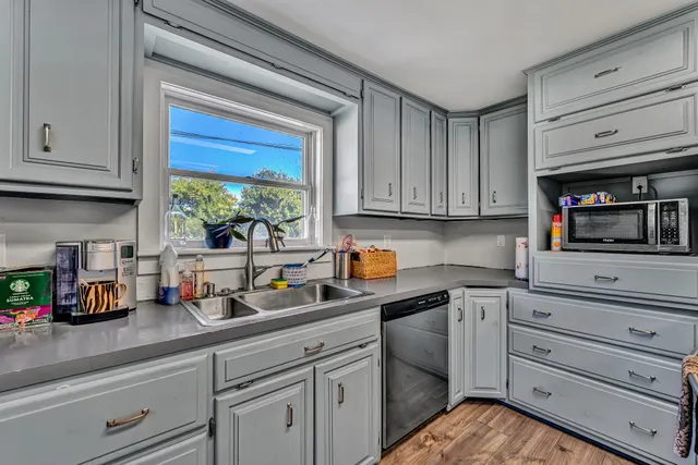 $224,900 | 1301 14th Street Southeast, Roanoke, VA 24013