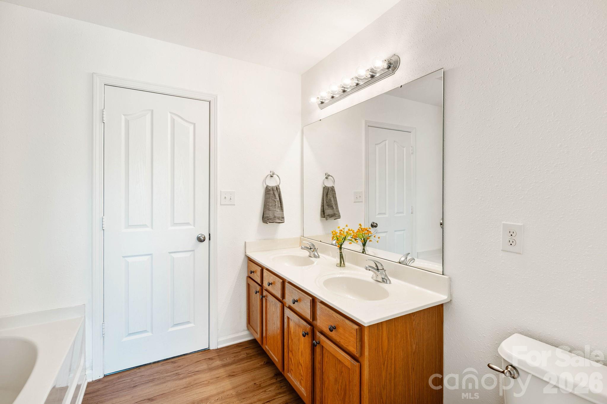 1429 River Run Road Lowell, NC 28098 - Photo 16 of 37