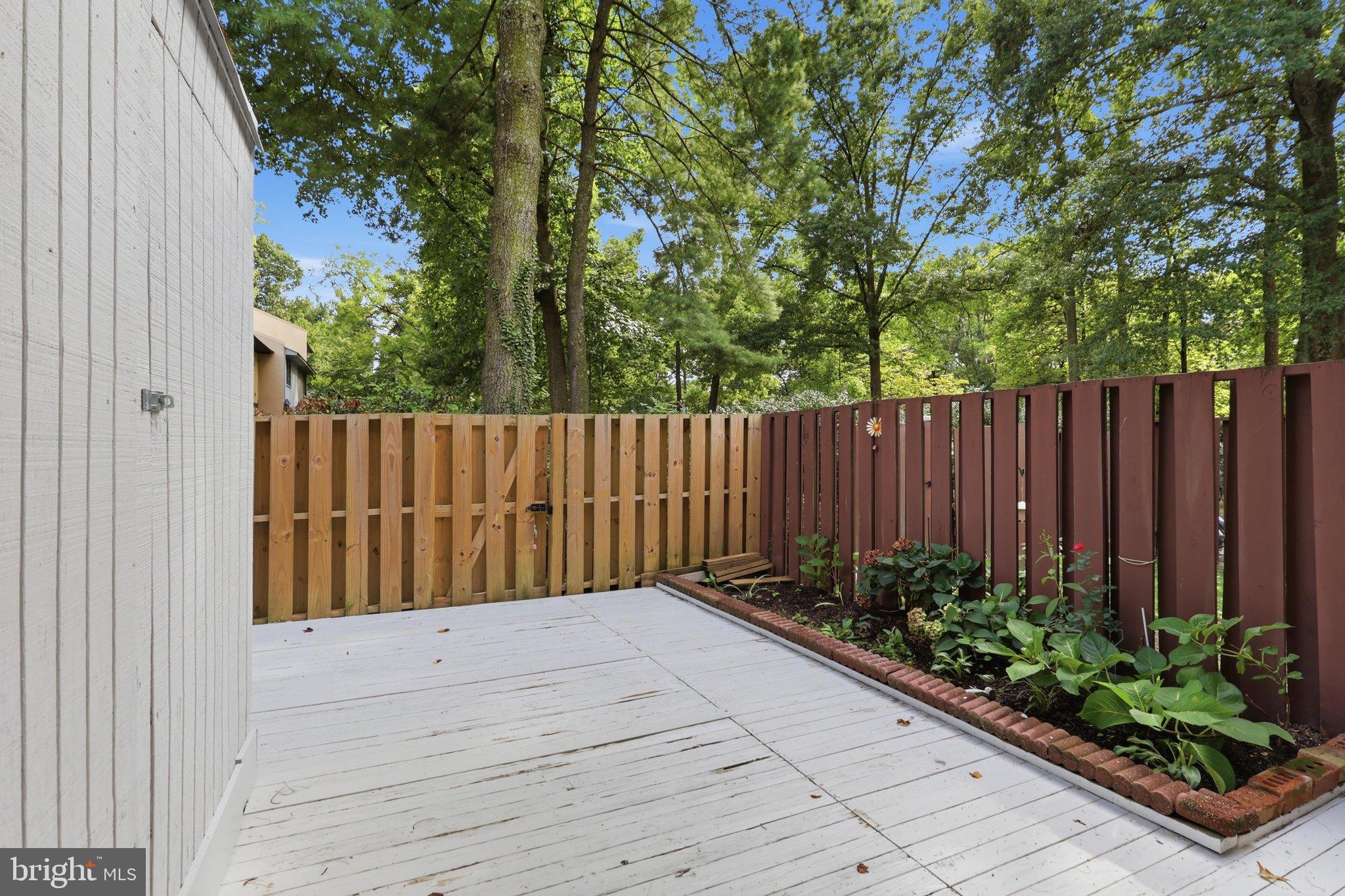 2292 White Cornus Lane Reston, VA 20191 - Photo 24 of 33 Gallery Image 24