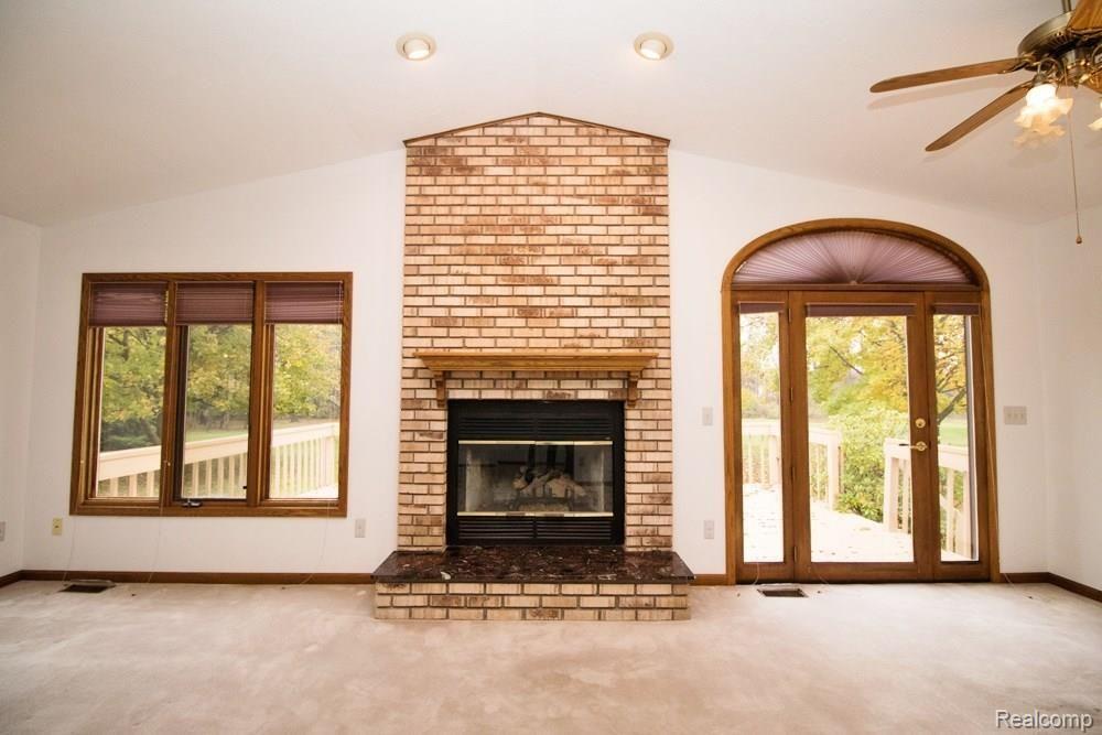 9466 Bergin Road Howell, MI 48843 - Photo 7 of 42 IMG_6316.jpg