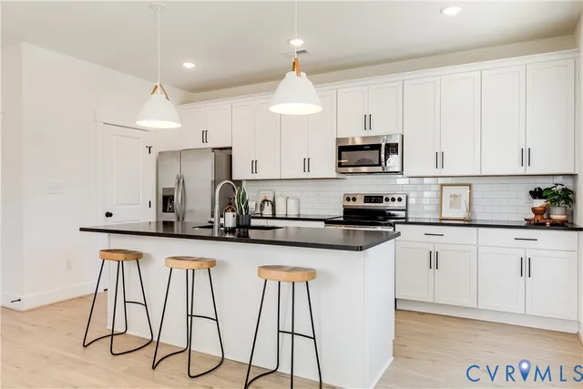 $385,000 | 2119 5th Avenue, Richmond, VA 23222