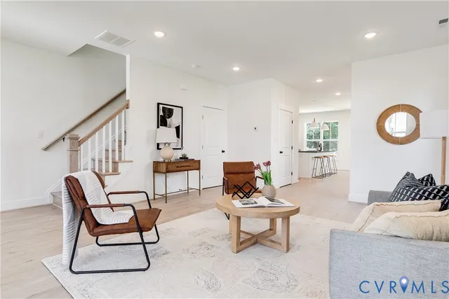 $385,000 | 2119 5th Avenue, Richmond, VA 23222