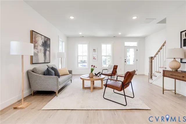 $385,000 | 2119 5th Avenue, Richmond, VA 23222