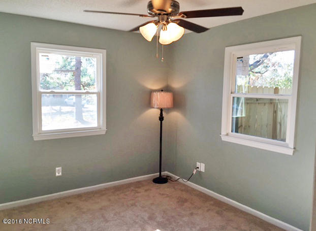 318 Burbank Road Wilmington, NC 28412 - Photo 6 of 11 Photo 161223 MLS Staging - Burbank 318 (