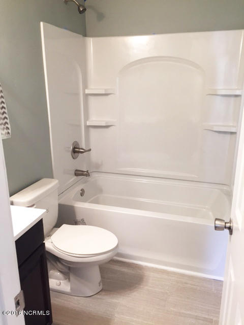 318 Burbank Road Wilmington, NC 28412 - Photo 10 of 11 Photo 161223 MLS Staging - Burbank 318 (