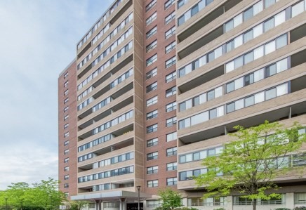 2 Hawthorne Place, Unit 2N Boston, MA 02114 - Photo 3 of 16