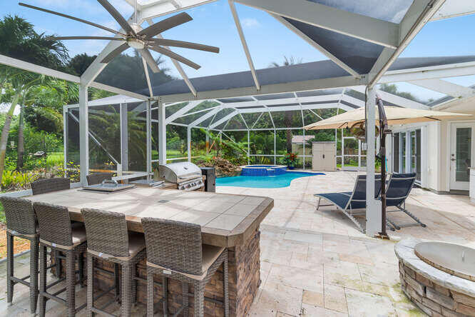 5516 Colbright Road Lake Worth, FL 33467 - Photo 27 of 40 Patio